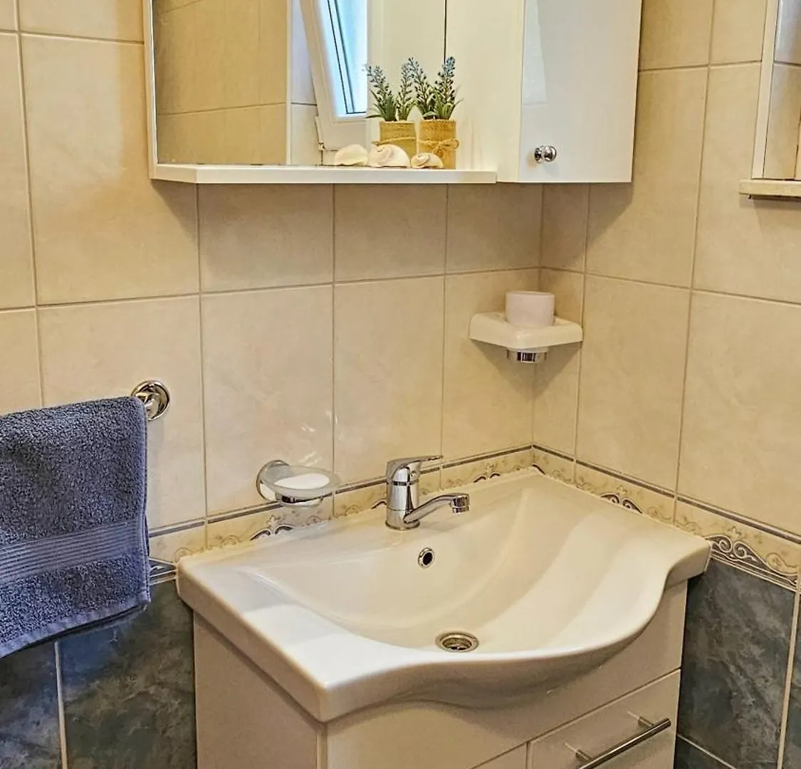 Apartment Milena Near The Beach Trogir 0*,